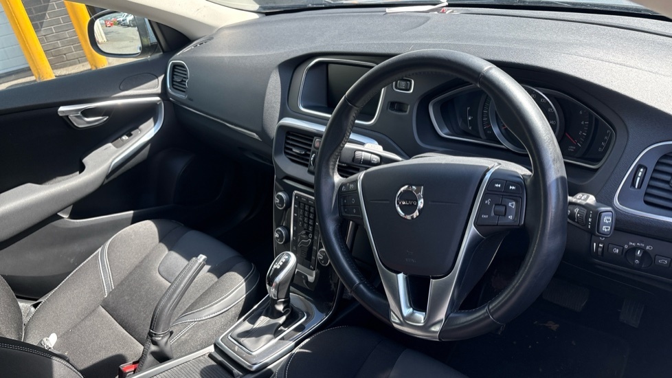 Volvo V40 Momentum T2  #11