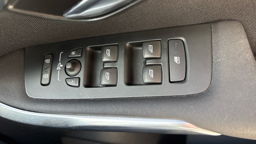 Volvo V40 Momentum T2  #20