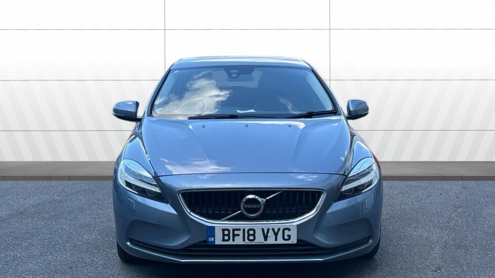 Volvo V40 Momentum Nav Plus Blue #3
