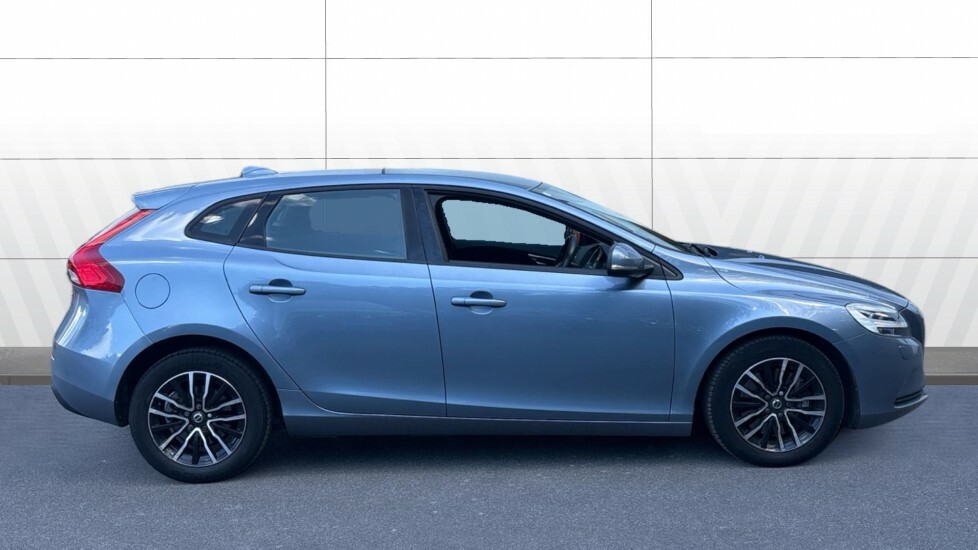 Volvo V40 Momentum Nav Plus Blue #5