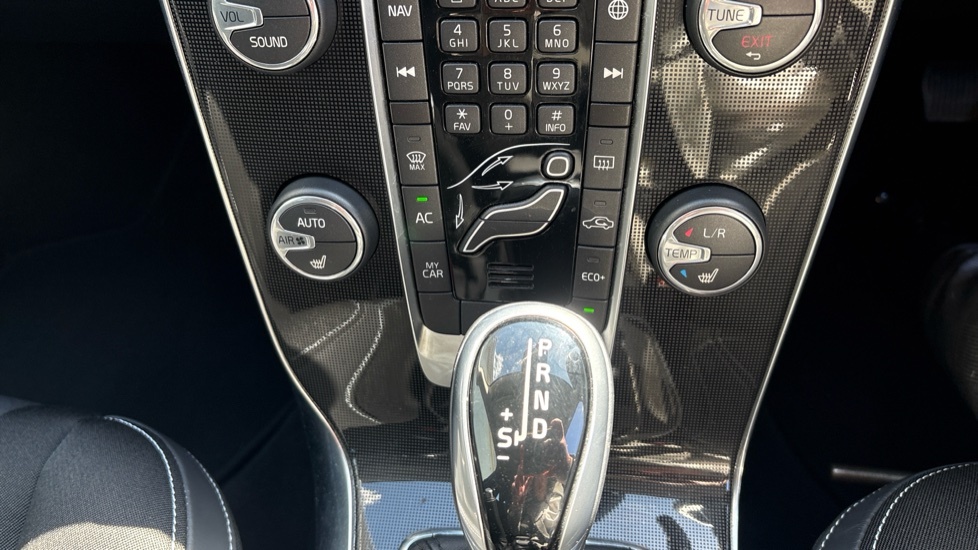 Volvo V40 Momentum T2  #24
