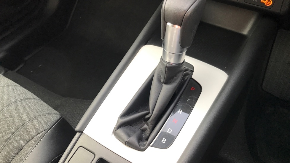 Honda Jazz Advance I-mmd Cvt Blue #20