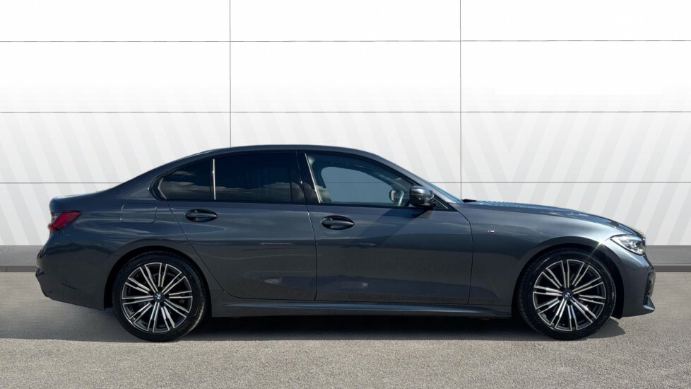 BMW 3 Series M Sport FD69MYH Blue #5