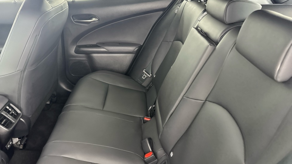 Lexus UX 300E 150Kw 72.8 Kwh E-cvt Premium Plus Pack Grey #16