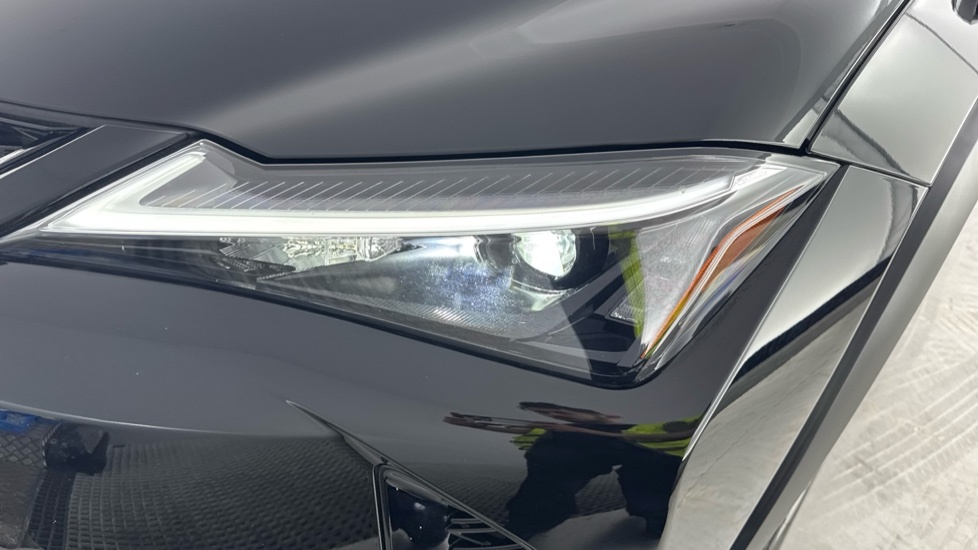 Lexus UX 300E 150Kw 72.8 Kwh E-cvt Premium Plus Pack Grey #21