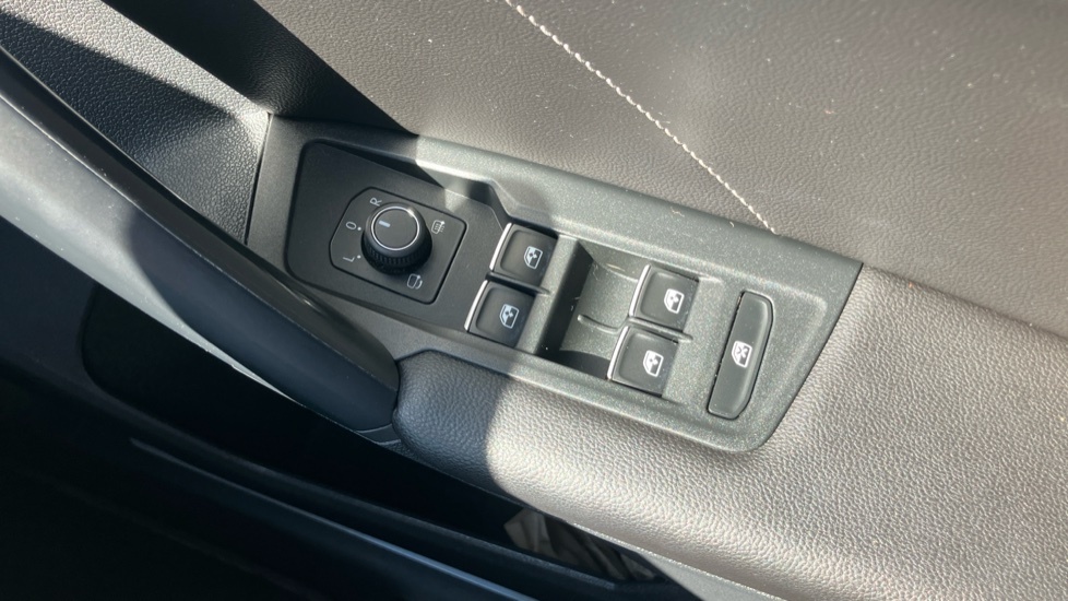 Volkswagen Tiguan Active Tsi Black #33