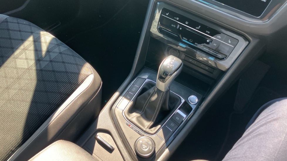 Volkswagen Tiguan Active Tsi Black #14
