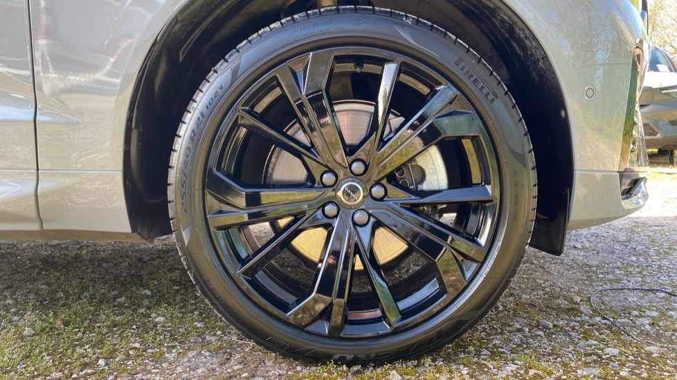 Volvo XC60 Ultra Dark Green #9