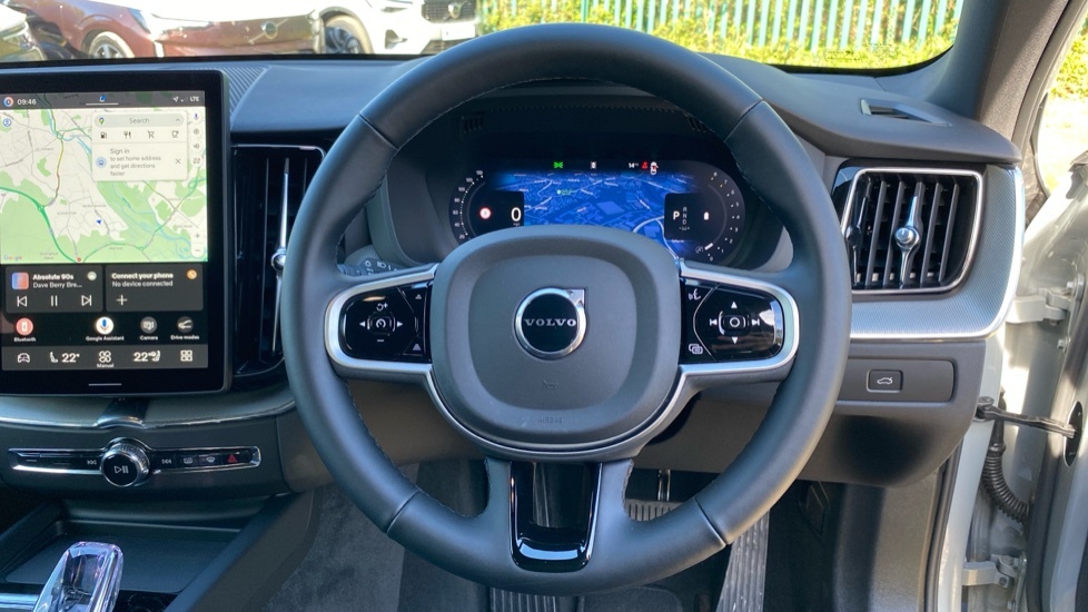 Volvo XC60 Ultra Dark Green #10