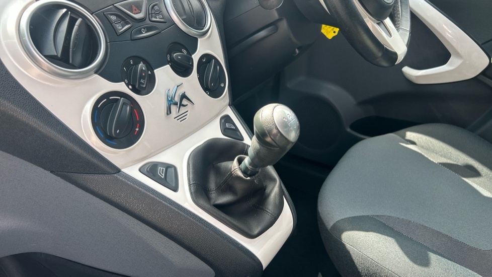 Ford KA 1.2 Zetec Euro 5 Ss White #13