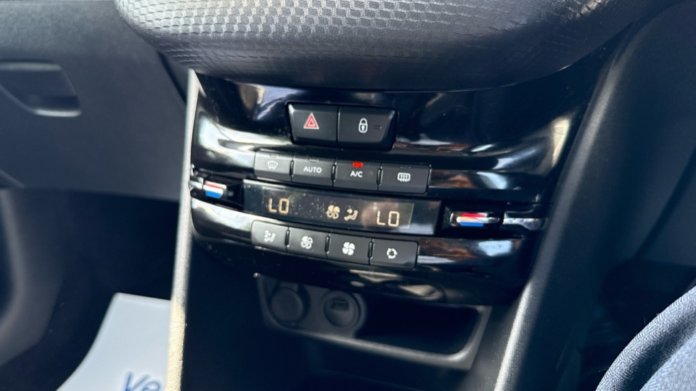 Peugeot 208 Diesel Grey #34