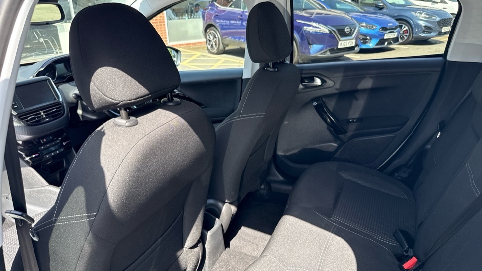 Peugeot 208 Diesel Grey #16