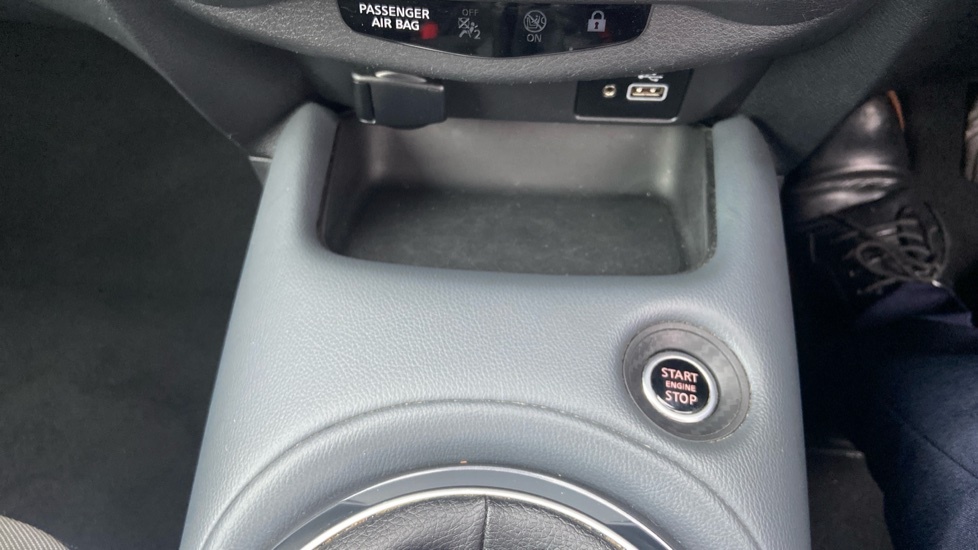 Nissan Juke 1.0 Dig-t 114 N-connecta Black #33