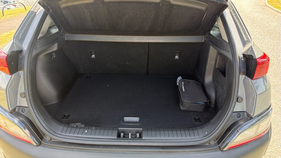 Hyundai Kona Se Connect Grey #4