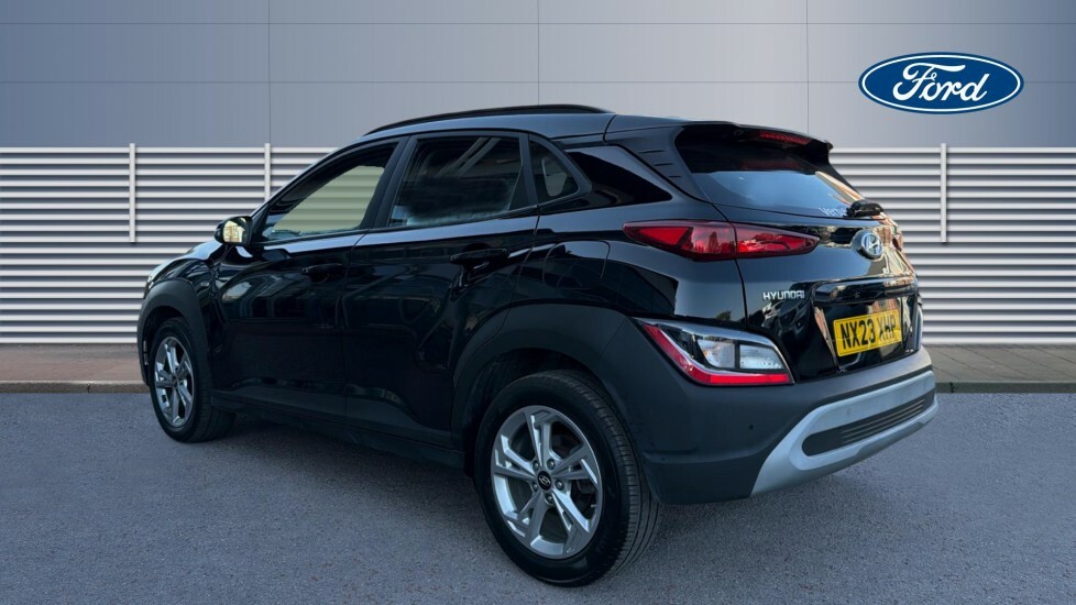 Hyundai Kona Se Connect Black #2