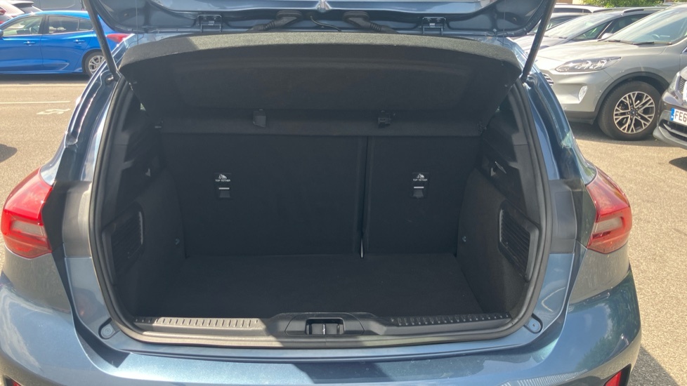 Ford Focus 1.0 Ecoboost Hybrid Mhev St-line 2023 Grey #4