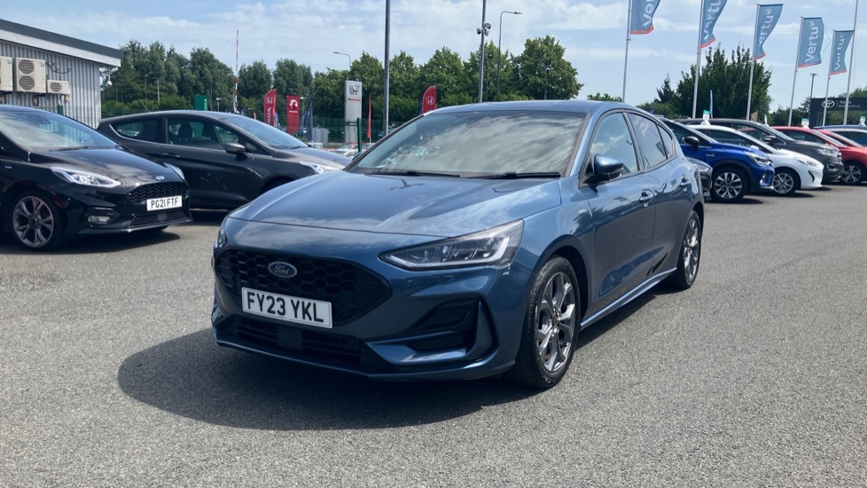 Ford Focus 1.0 Ecoboost Hybrid Mhev St-line 2023 Grey #21