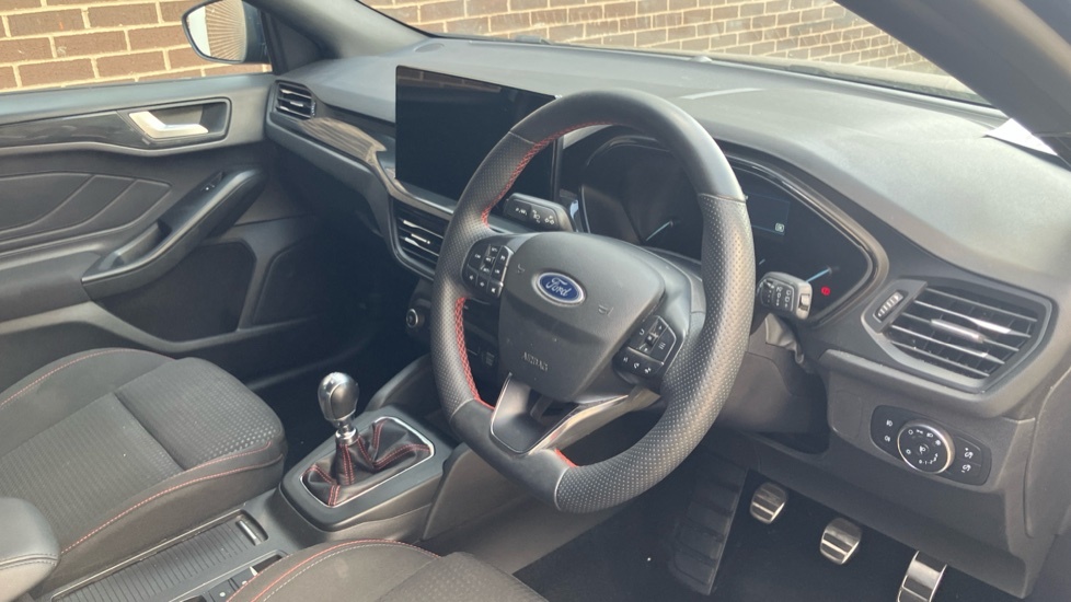 Ford Focus 1.0 Ecoboost Hybrid Mhev St-line 2023 Grey #11