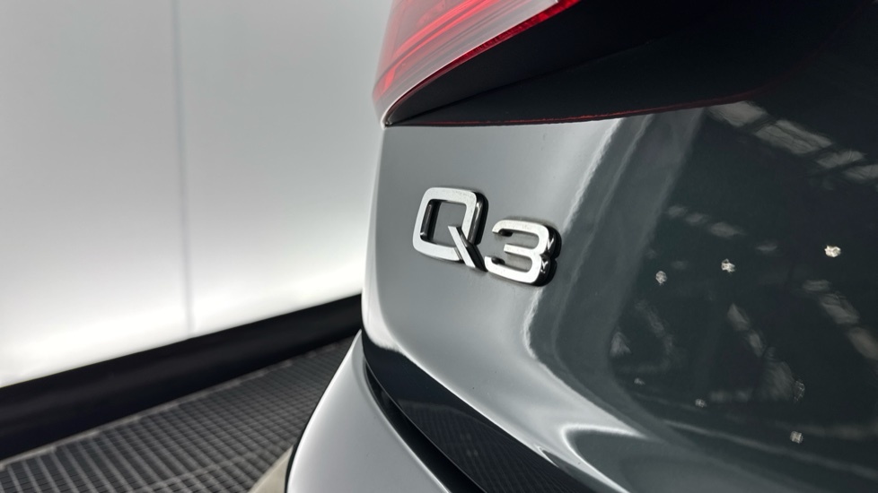 Audi Q3 2.0 Tdi S Line Edition Suv Quatt Grey #28