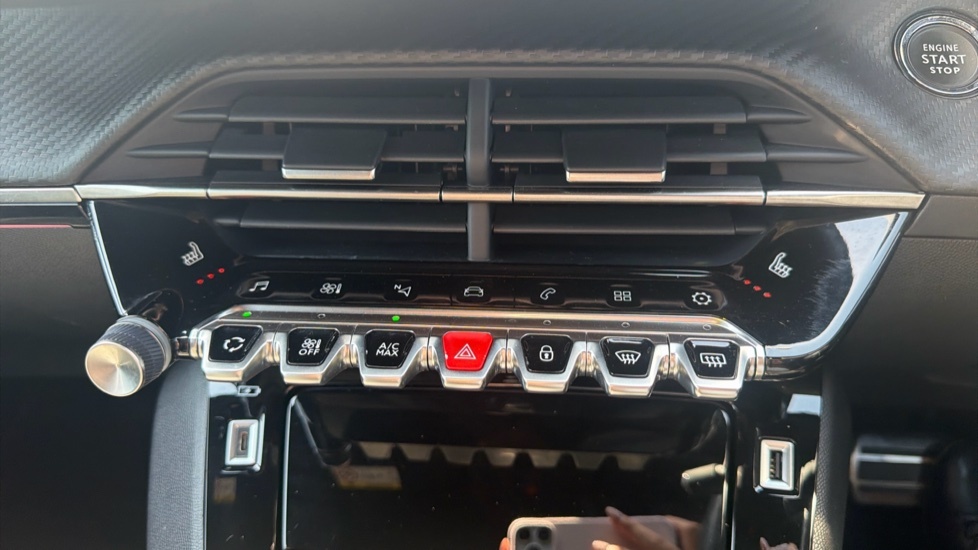 Peugeot 2008 1.2 Puretech 130 Allure Black #30