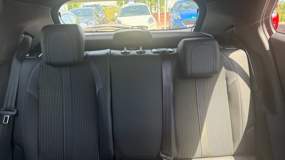 Peugeot 2008 1.2 Puretech 130 Allure Black #14