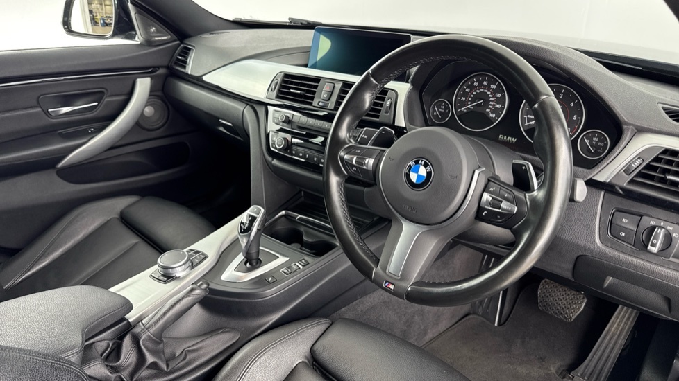 BMW 4 Series M Sport Black #6