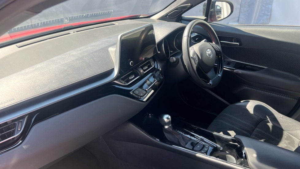 Toyota C-Hr Suv Black #9