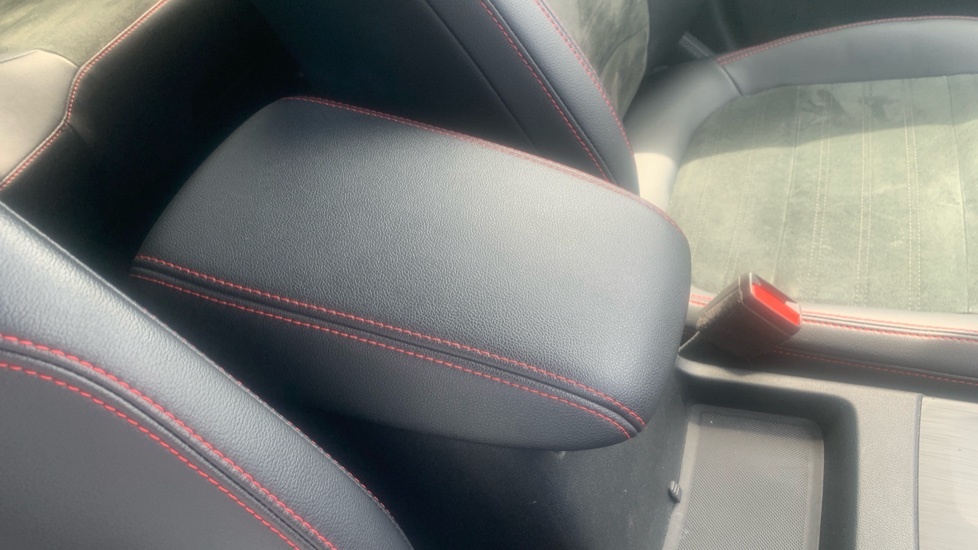 Ford Kuga 2.5 Fhev Black Package Edition Cvt Grey #36