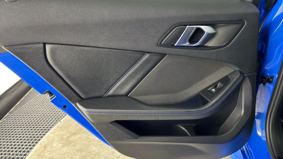 BMW 1 Series M135i Xdrive Step Black #38