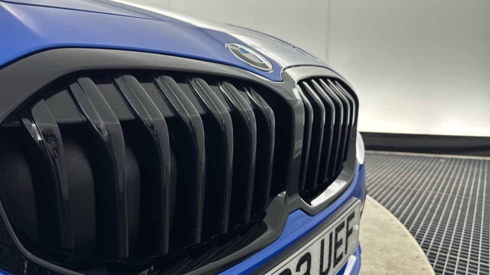 BMW 1 Series M135i Xdrive Step Black #32