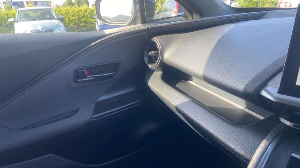 Toyota C-Hr C-hr Excel Phev Blue #19