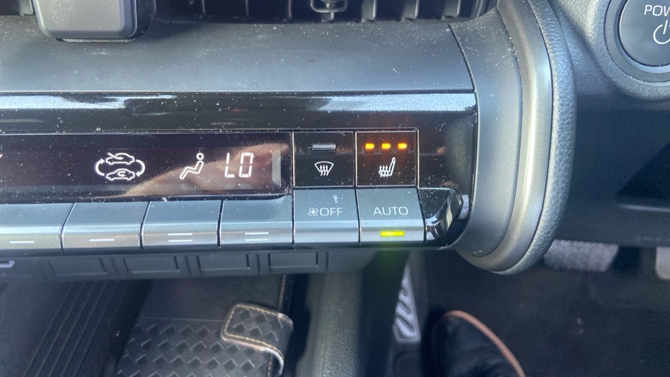Toyota C-Hr C-hr Excel Phev Blue #31