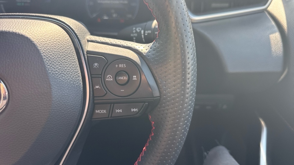 Toyota Corolla 1.8 Hybrid Excel Cvt  #30