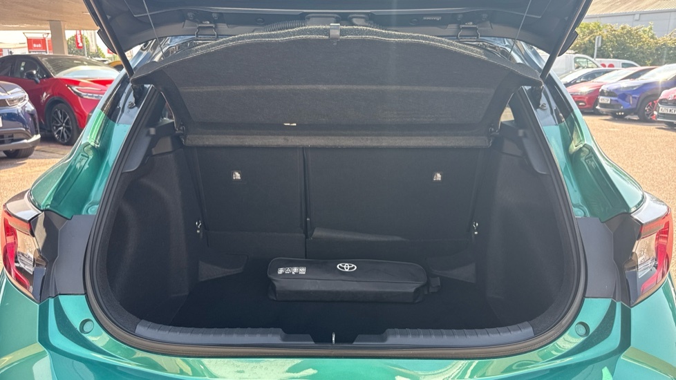 Toyota Corolla 1.8 Hybrid Excel Cvt  #13