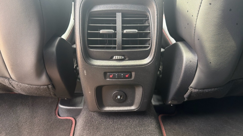 Ford Kuga 2.5 Fhev Active 4Wd Cvt 2025 White #36