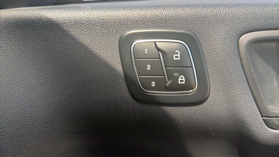 Ford Kuga 2.5 Fhev Active 4Wd Cvt 2025 White #20