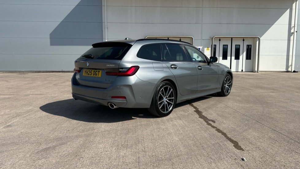 BMW 3 Series M Sport Touring Blue #25