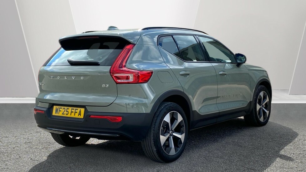 Volvo XC40 Plus Blue #2