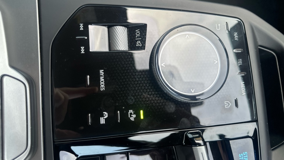 BMW iX Ix Xdrive40 M Sport Black #36