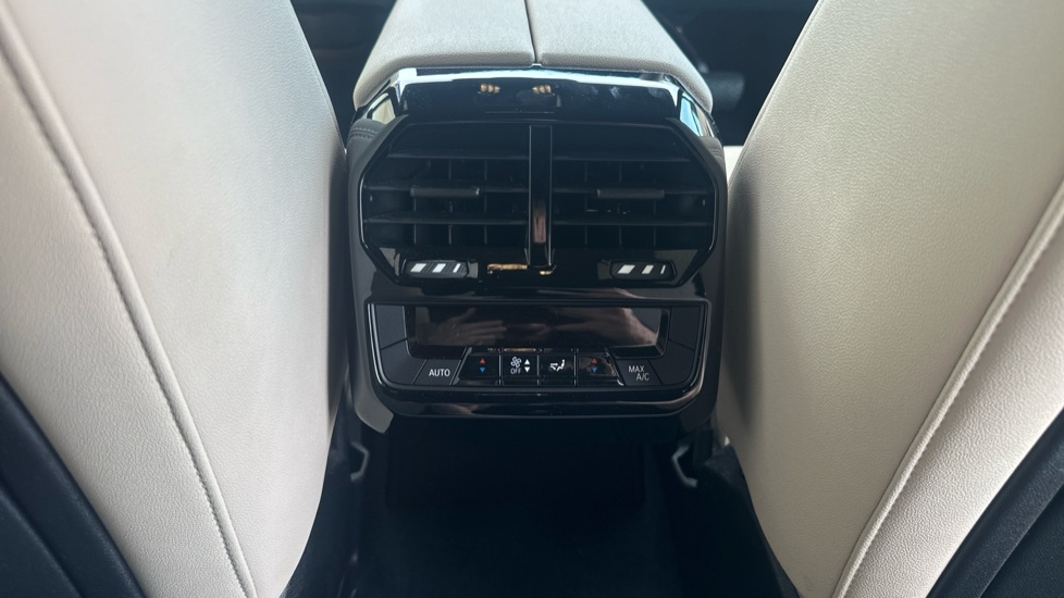 BMW iX Ix Xdrive40 M Sport Black #30