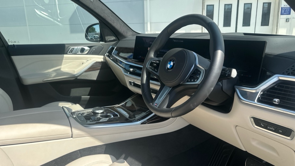 BMW X7 M Sport Black #6