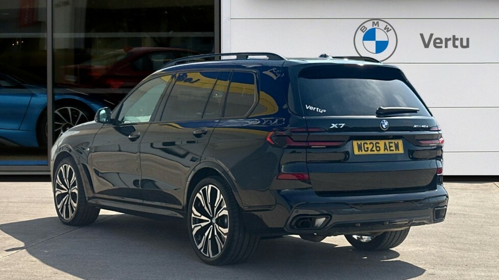 BMW X7 M Sport Black #2