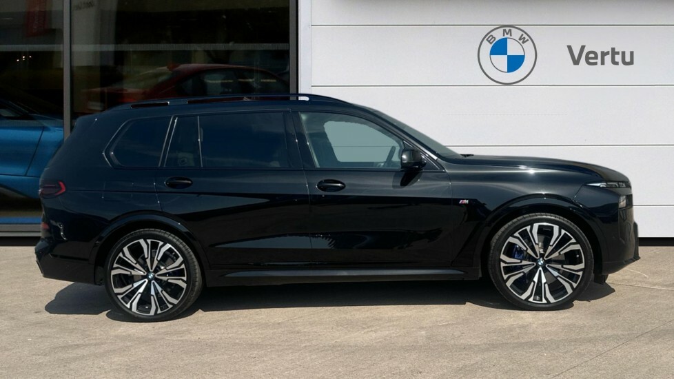 BMW X7 M Sport Black #3