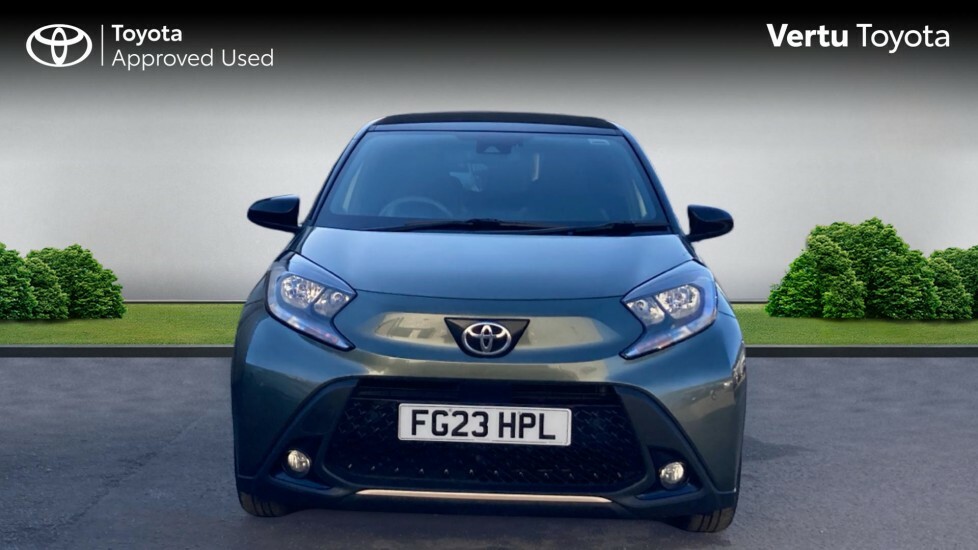 Toyota Aygo X Edge Beige #15