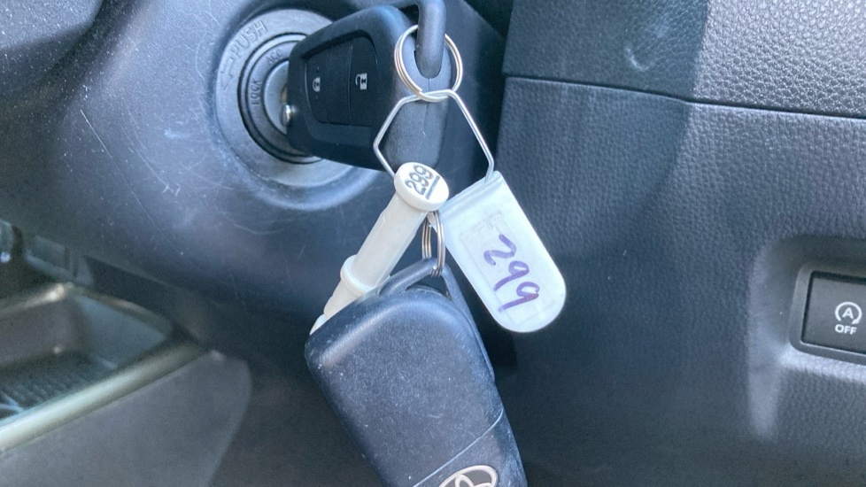 Toyota Aygo X Edge Beige #34