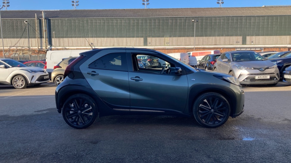 Toyota Aygo X Edge Beige #16