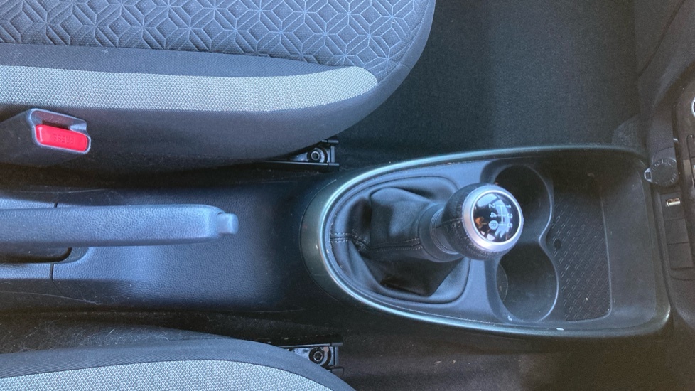 Toyota Aygo X Edge Beige #39