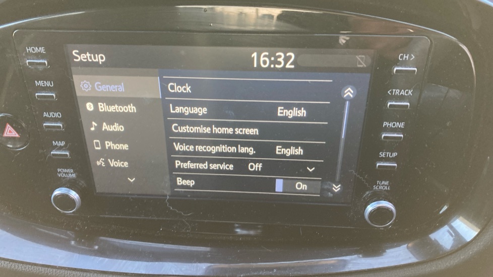 Toyota Aygo X Edge Beige #26