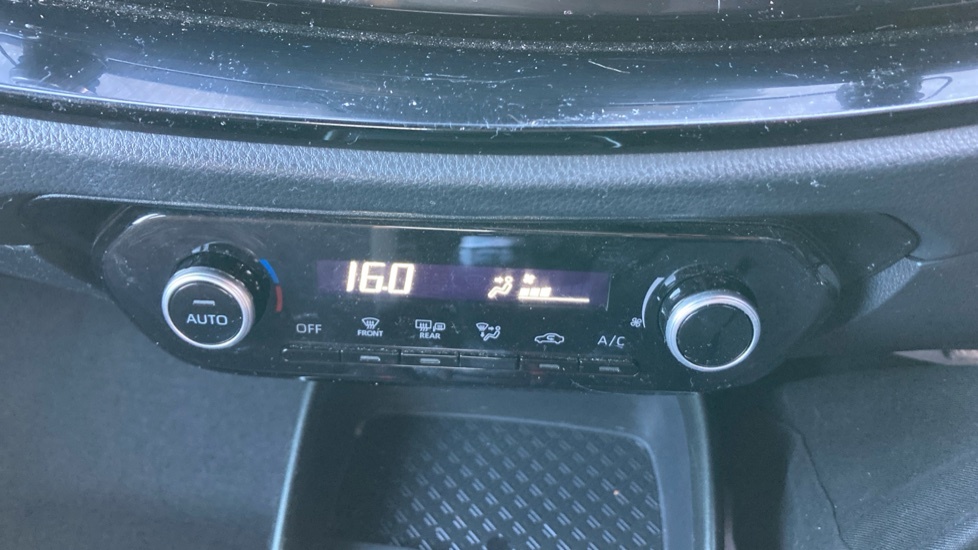 Toyota Aygo X Edge Beige #38
