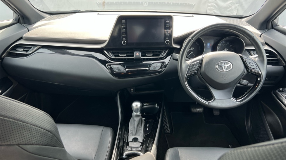 Toyota C-Hr Design White #10